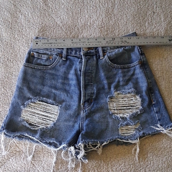 PacSun Light Blue Ripped Jean Shorts - Picture 4 of 7